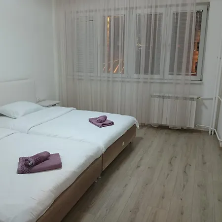 Premium Square Apartment Skopje Exterior photo