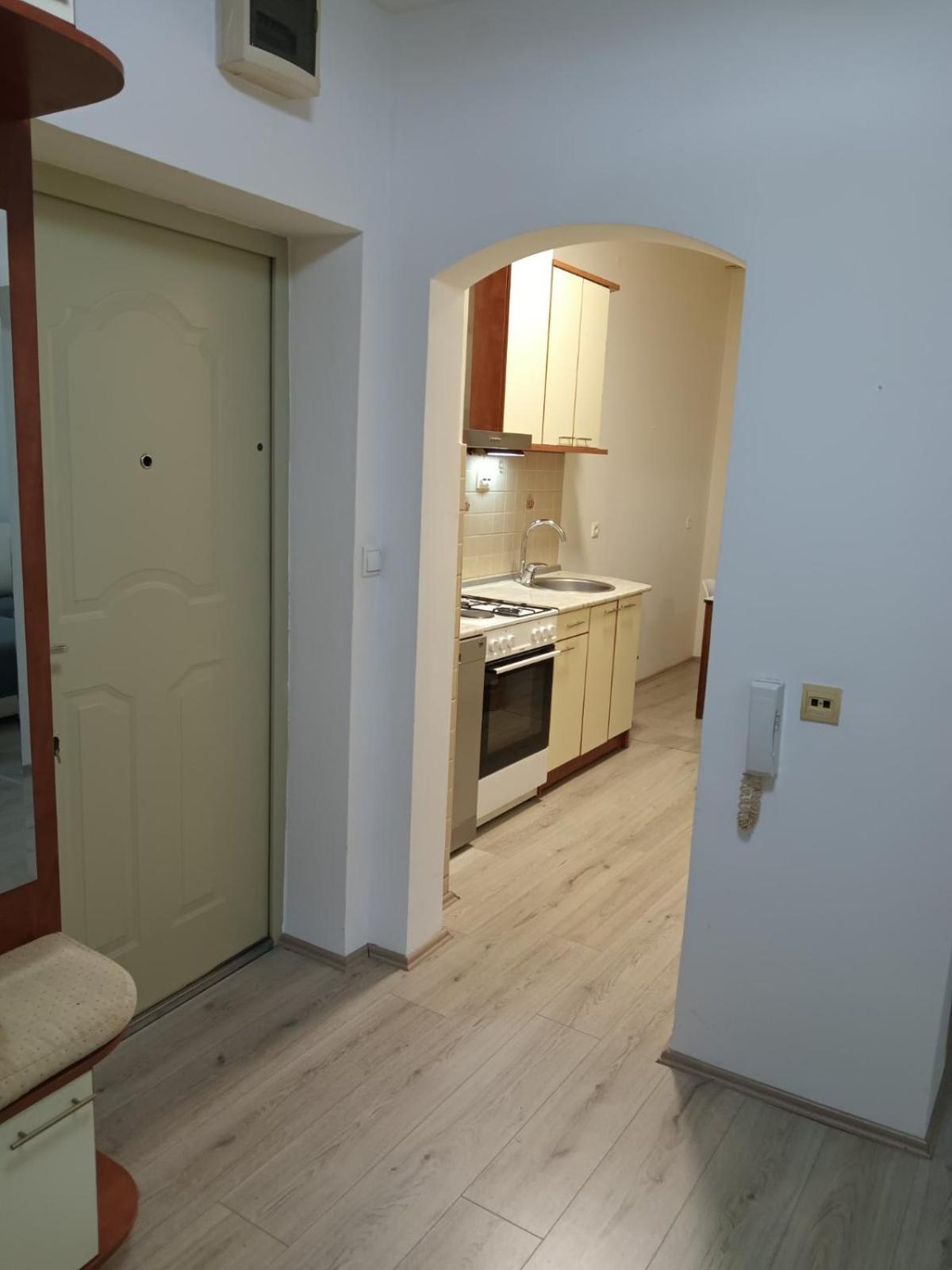 Premium Square Apartment